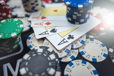 Mobile slot lobby with service and payment navigation